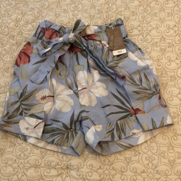 NWT MANGO Linen Floral Shorts Size Small (US) - Picture 1 of 10